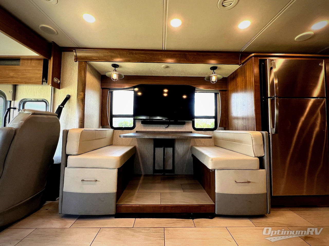 2021 Coachmen Sportscoach RD 402TS Photo 9
