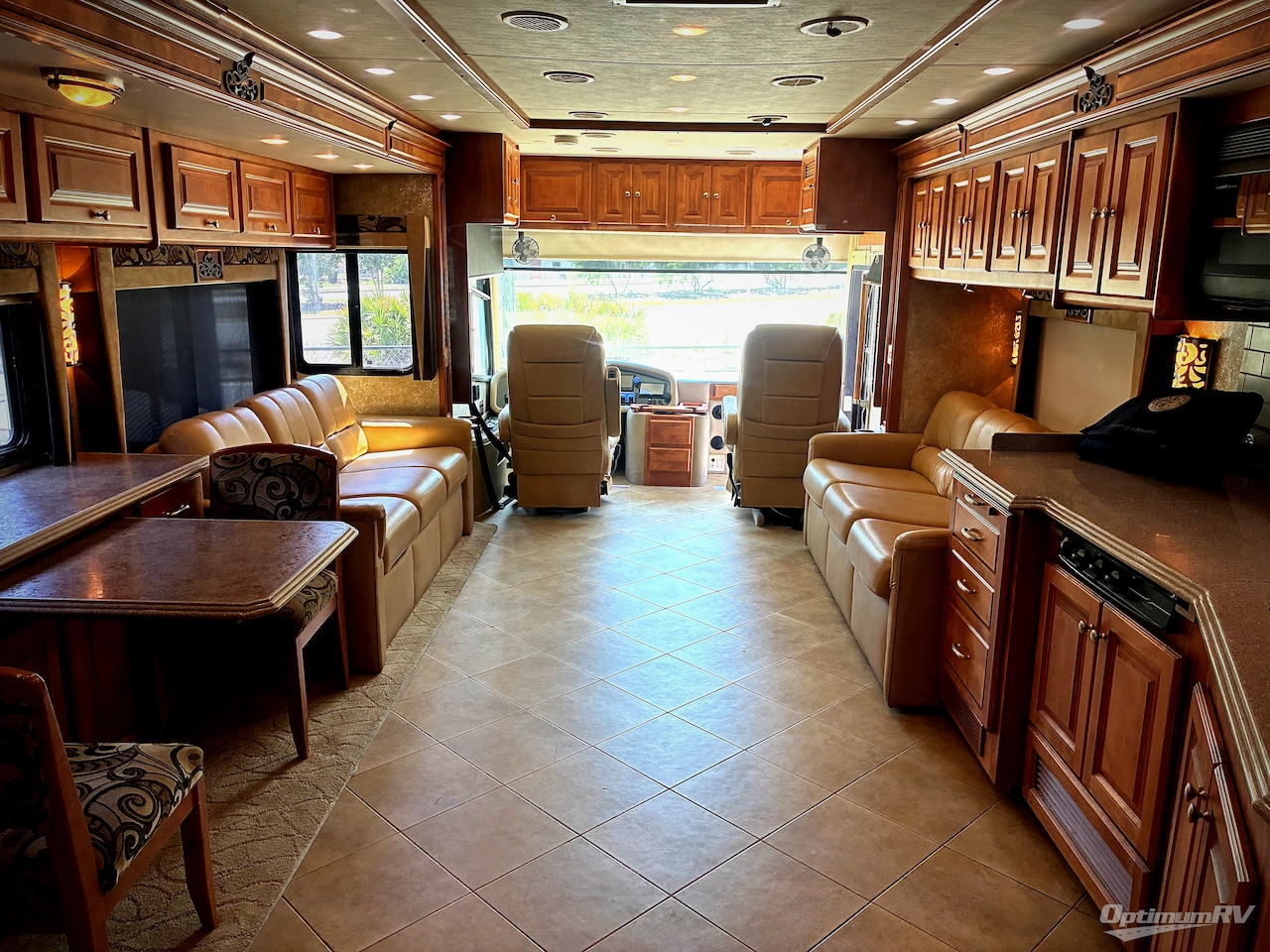 2010 Tiffin Phaeton 40QTH Photo 11