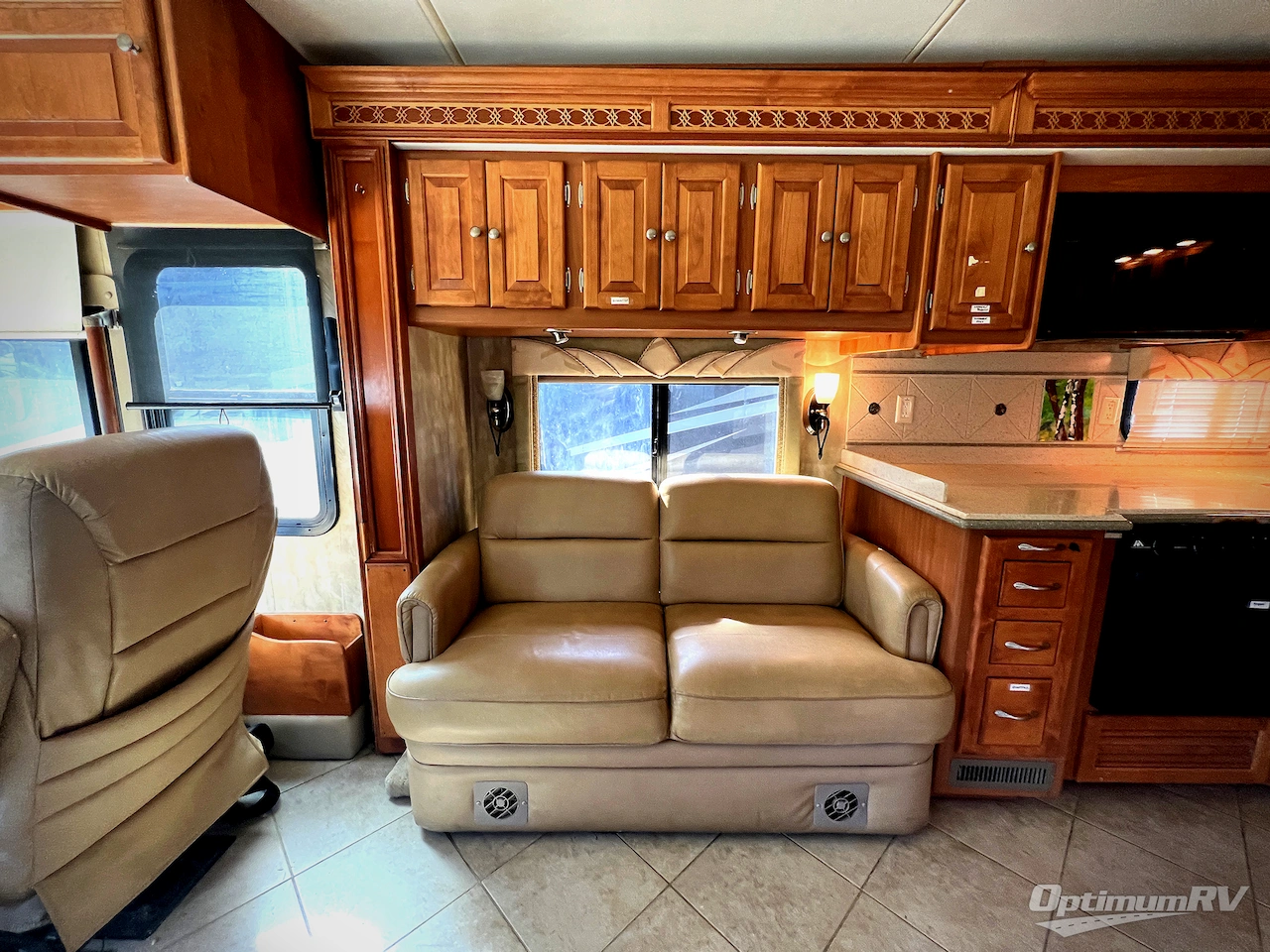 2008 Tiffin Phaeton 36 QSH Photo 7