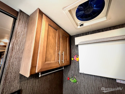 2021 Thor Aria 3901 RV Photo 4