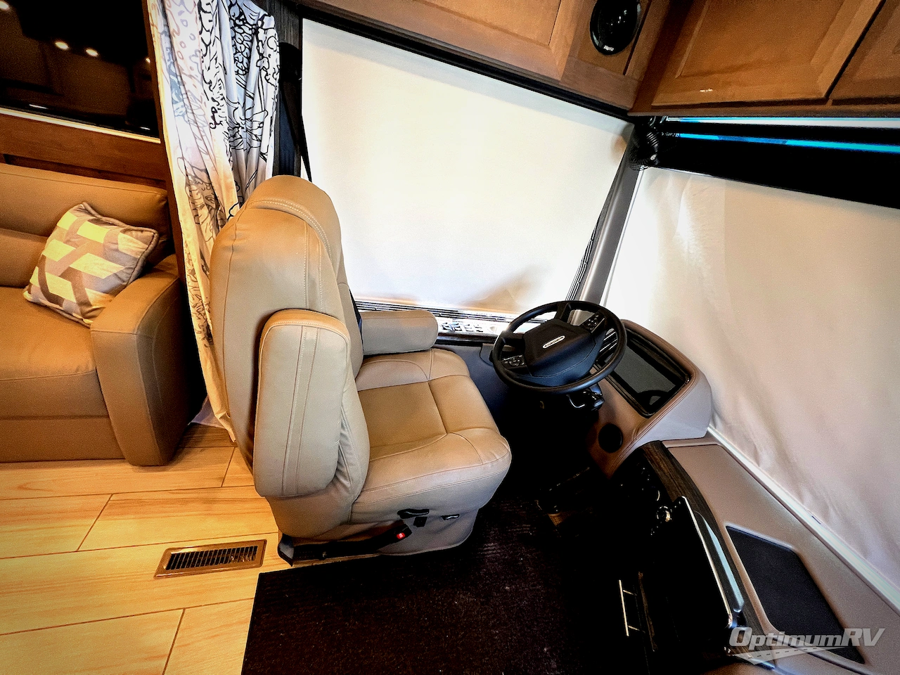 2021 Thor Aria 3901 Photo 6