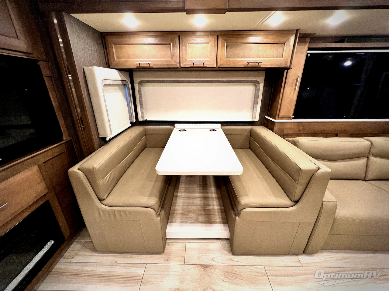 2021 Thor Aria 3901 Photo 13