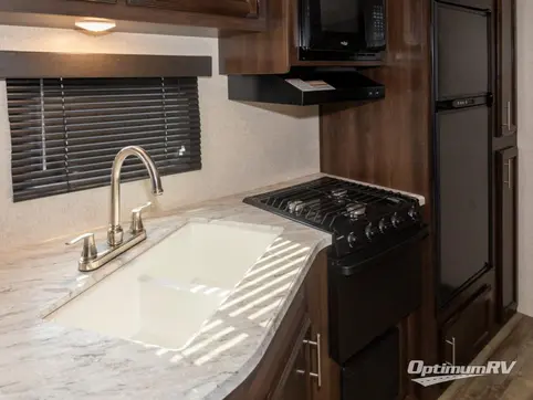 2019 Jayco Jay Flight SLX Western Edition 324BDS RV Photo 3
