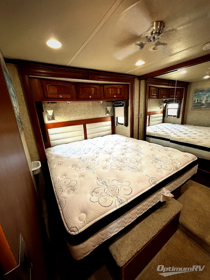 2010 Winnebago Tour 40BD Photo 14