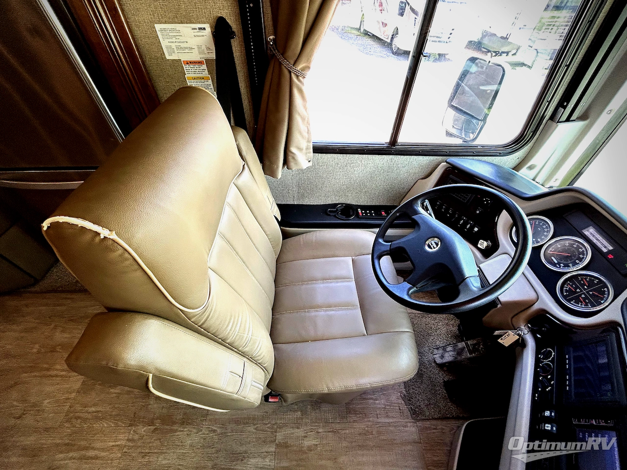 2018 Holiday Rambler Navigator XE 36U Photo 7