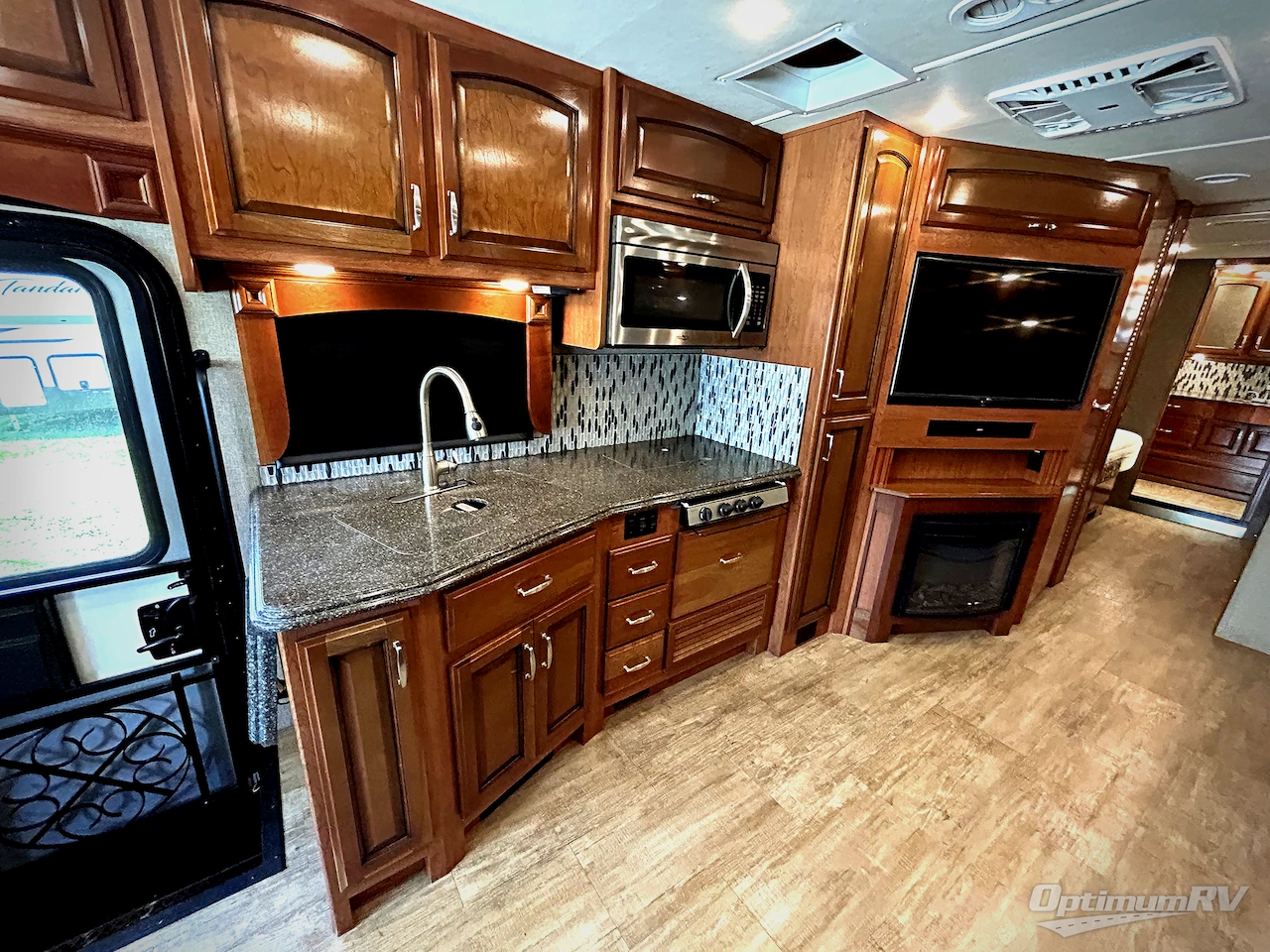 2018 Holiday Rambler Navigator XE 36U Photo 10