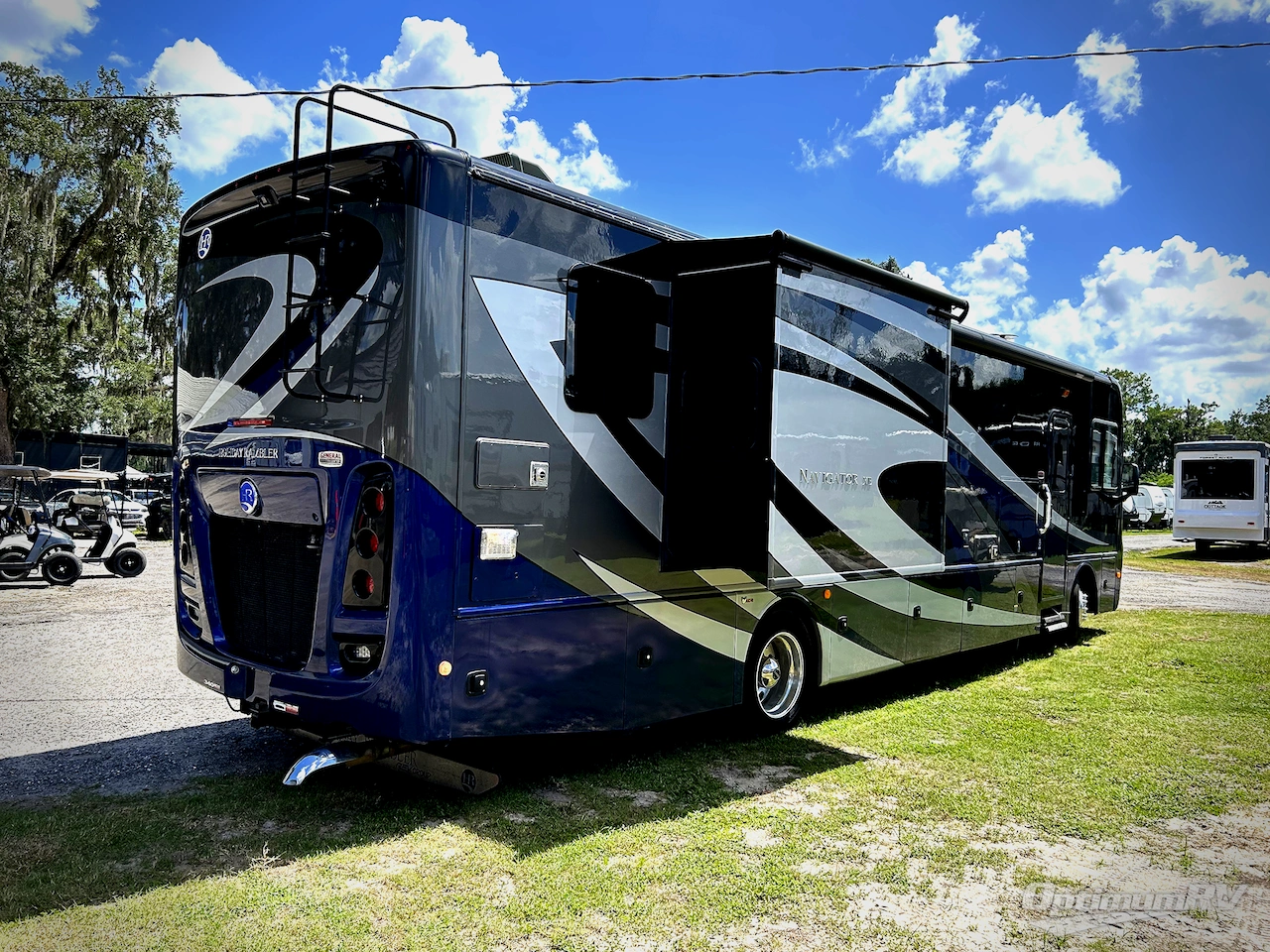 2018 Holiday Rambler Navigator XE 36U Photo 2