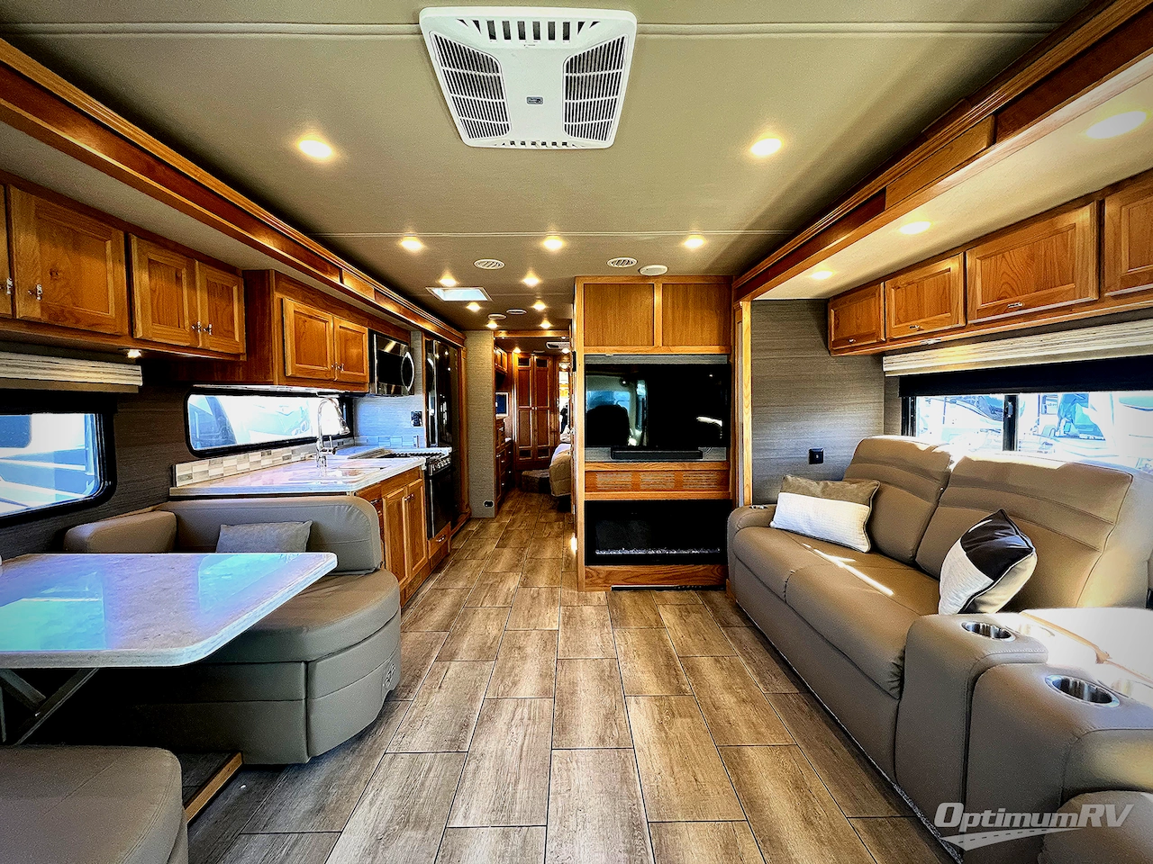 2022 Tiffin Allegro RED 340 33 AL Photo 2