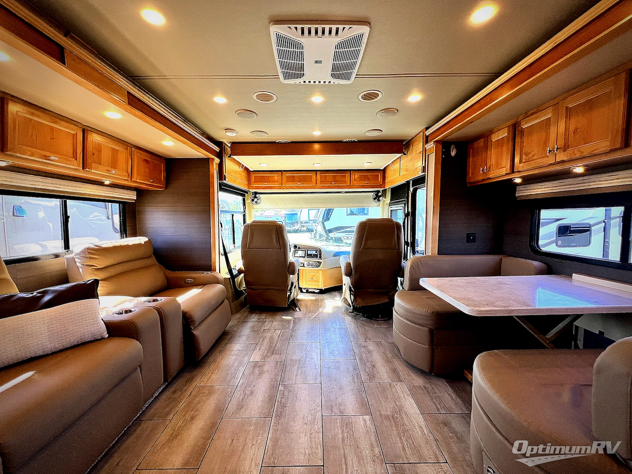 2022 Tiffin Allegro RED 340 33 AL Photo 3