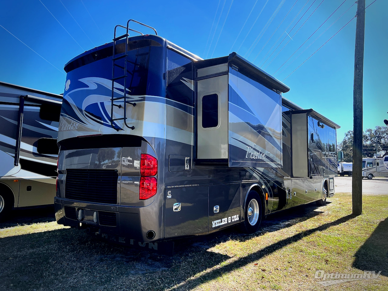 2014 Tiffin Phaeton 40QTH Photo 3