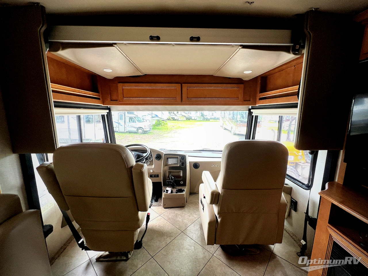 2015 Itasca Solei 34T Photo 6