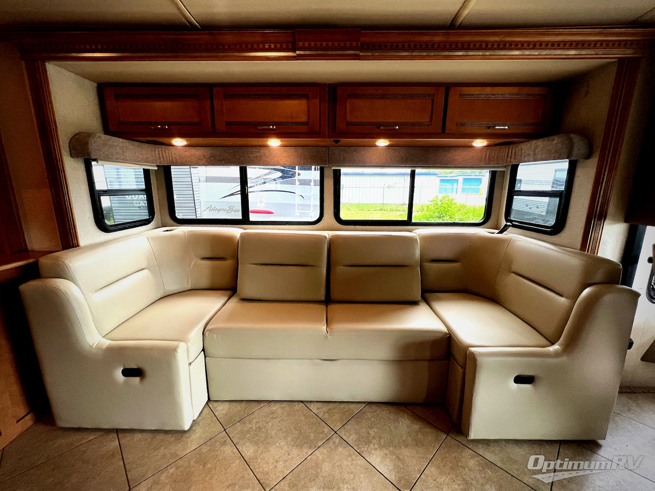 2015 Itasca Solei 34T Photo 9