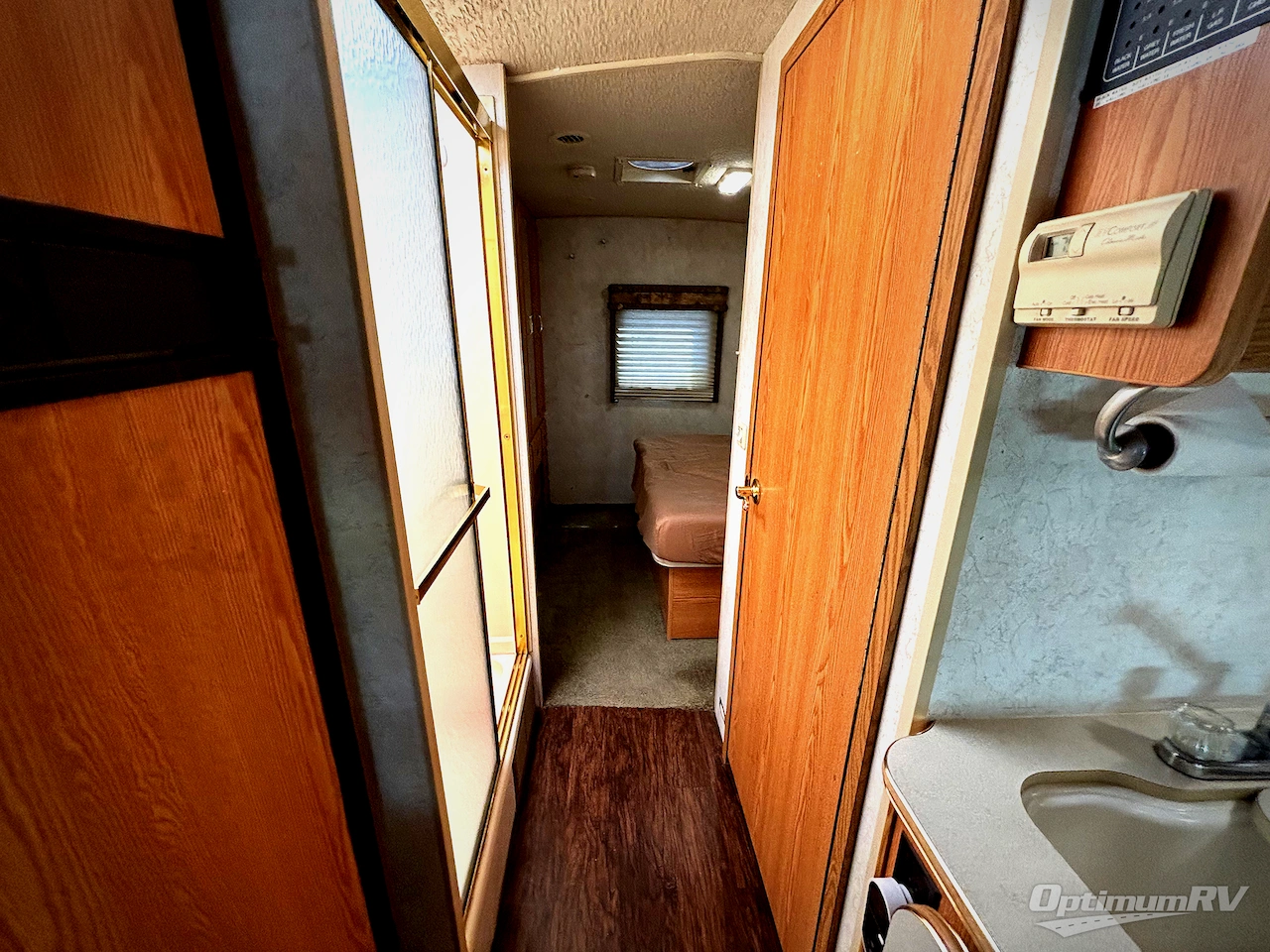 2002 Winnebago Minnie Winnie 329B Photo 14