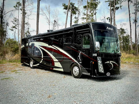 Used 2019 Thor Aria 3901 Featured Photo