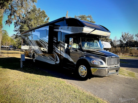 Used 2024 Jayco Seneca Prestige 37M Featured Photo