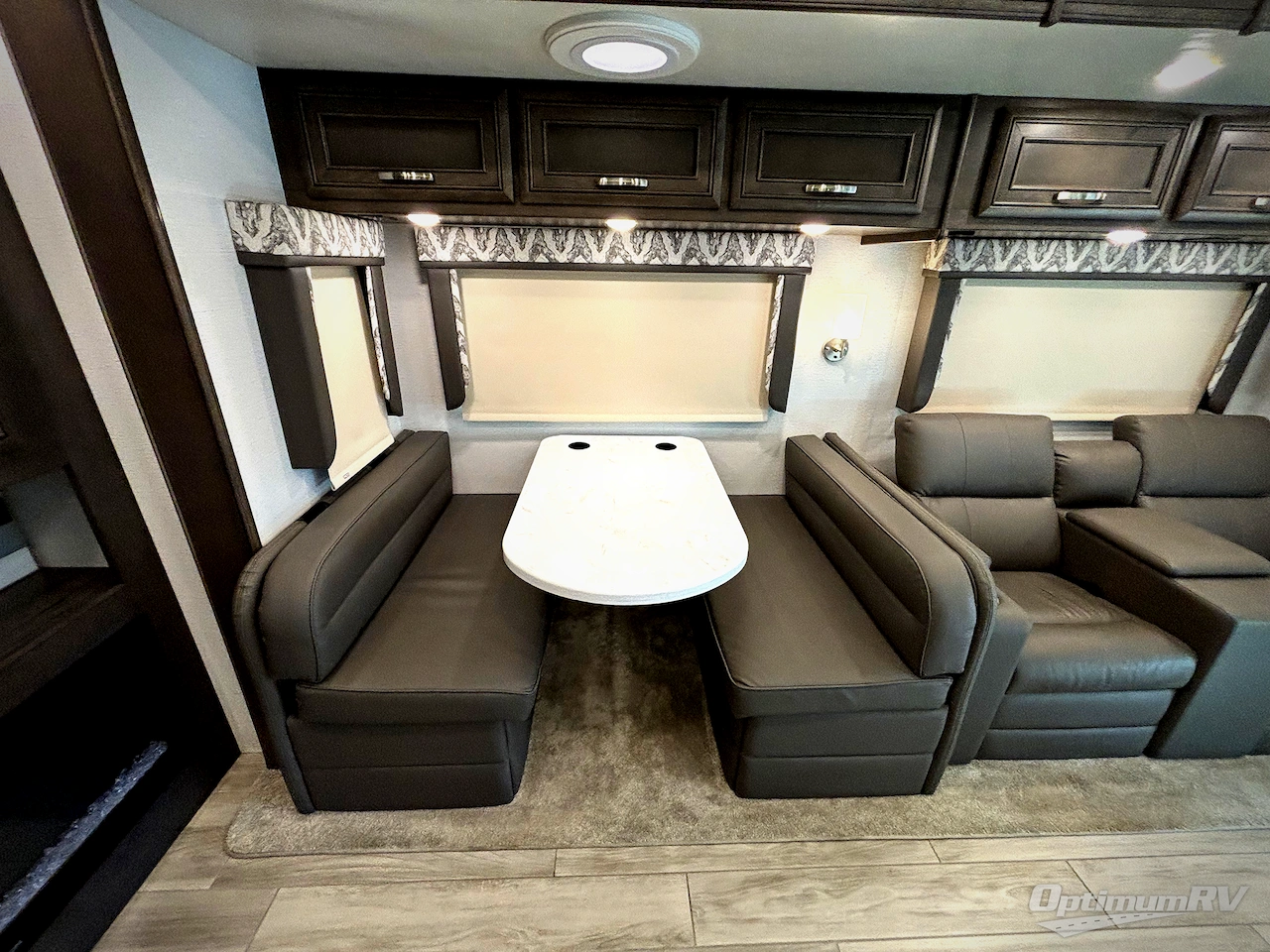 2024 Jayco Seneca Prestige 37M Photo 13