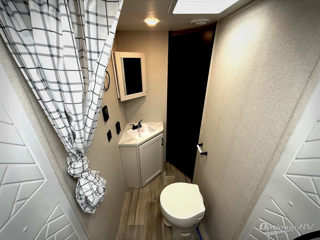 2026 Heartland Prowler 2802BHS Photo 13