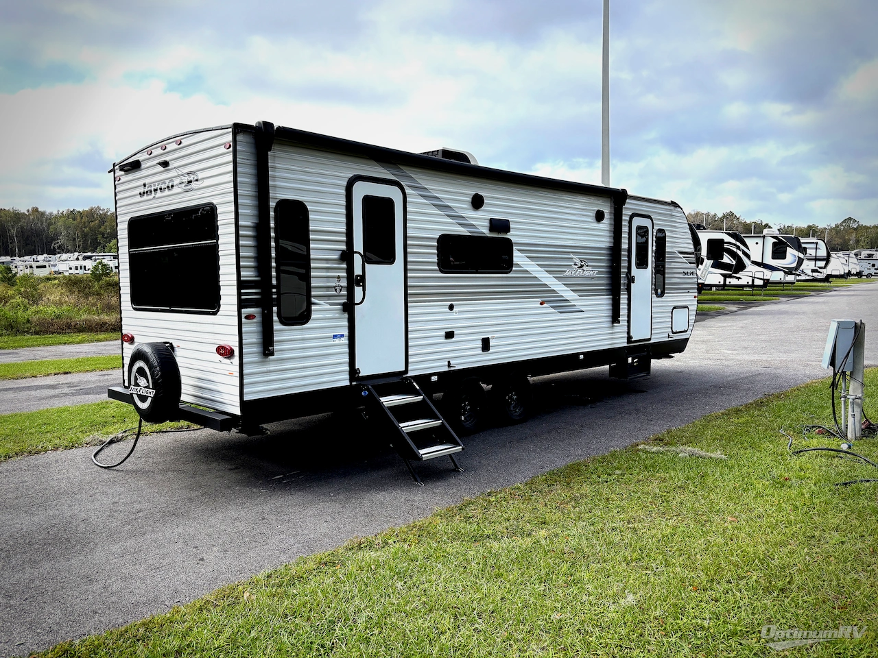 2026 Jayco Jay Flight SLX 262RLS Photo 2