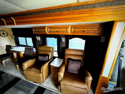 2014 Newmar Ventana 4037 RV Photo 2