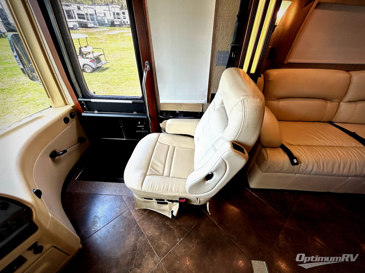 2014 Newmar Dutch Star 4369 Photo 9