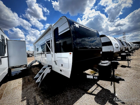 New 2026 Winnebago Thrive 25RLS Featured Photo