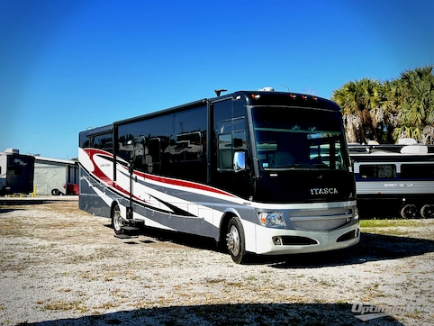 Used 2015 Itasca Suncruiser 37F Featured Photo